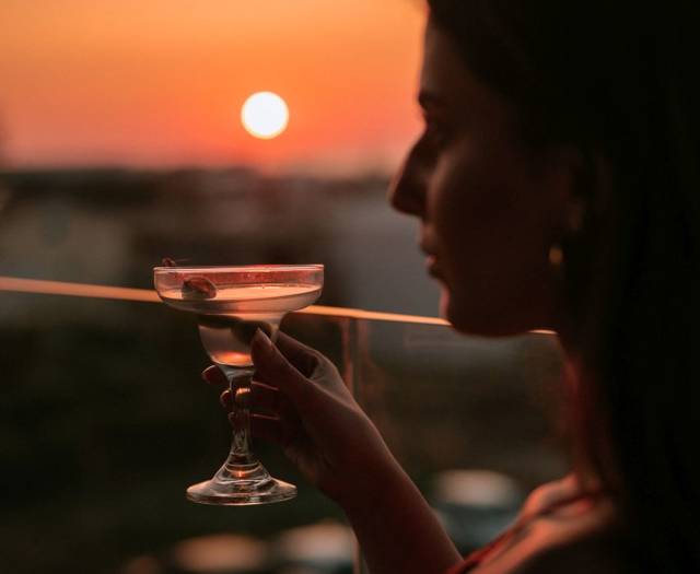 paralos-venus-suites-rooftop-lounge-bar-1.jpg