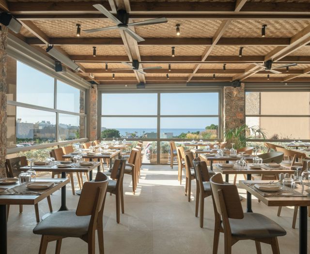 paralos-venus-suites-main-restaurant-14.jpg