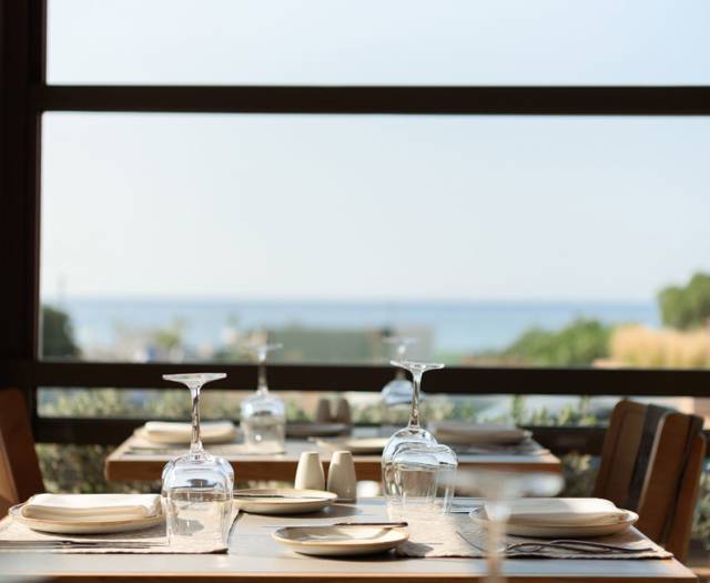 paralos-venus-suites-main-restaurant-13.jpg