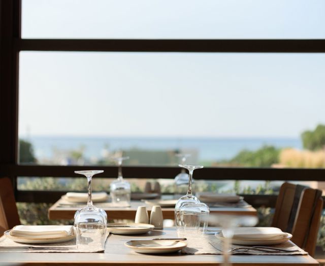 paralos-venus-suites-main-restaurant-13.jpg