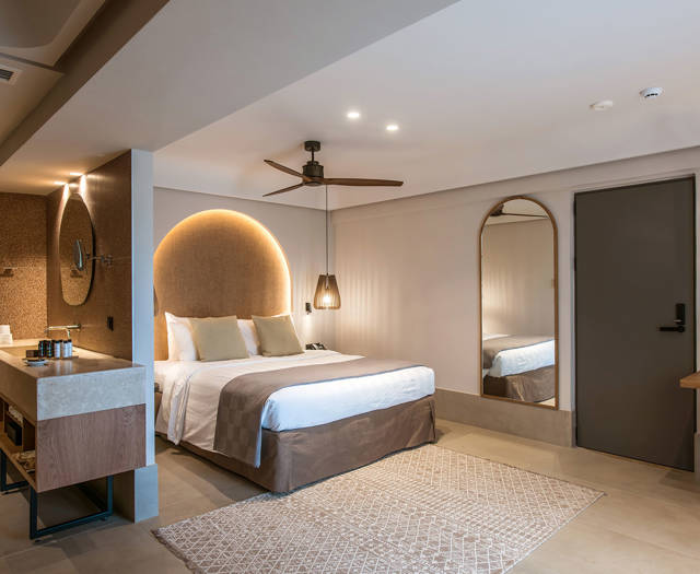 Junior-Suite-1.jpg