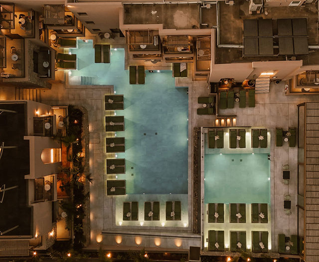 paralosvenussuites-58van110.jpg