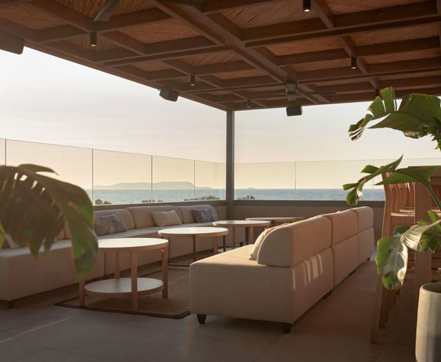 paralos-venus-suites-rooftop-lounge-bar-5.jpg
